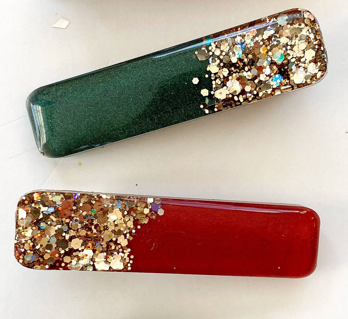 Christmas Glitter Resin Hair Clip - Red or Green