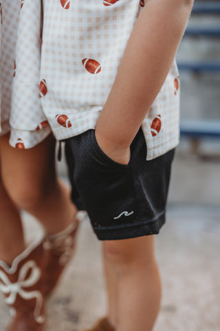Mesh Versa Short ~ Black