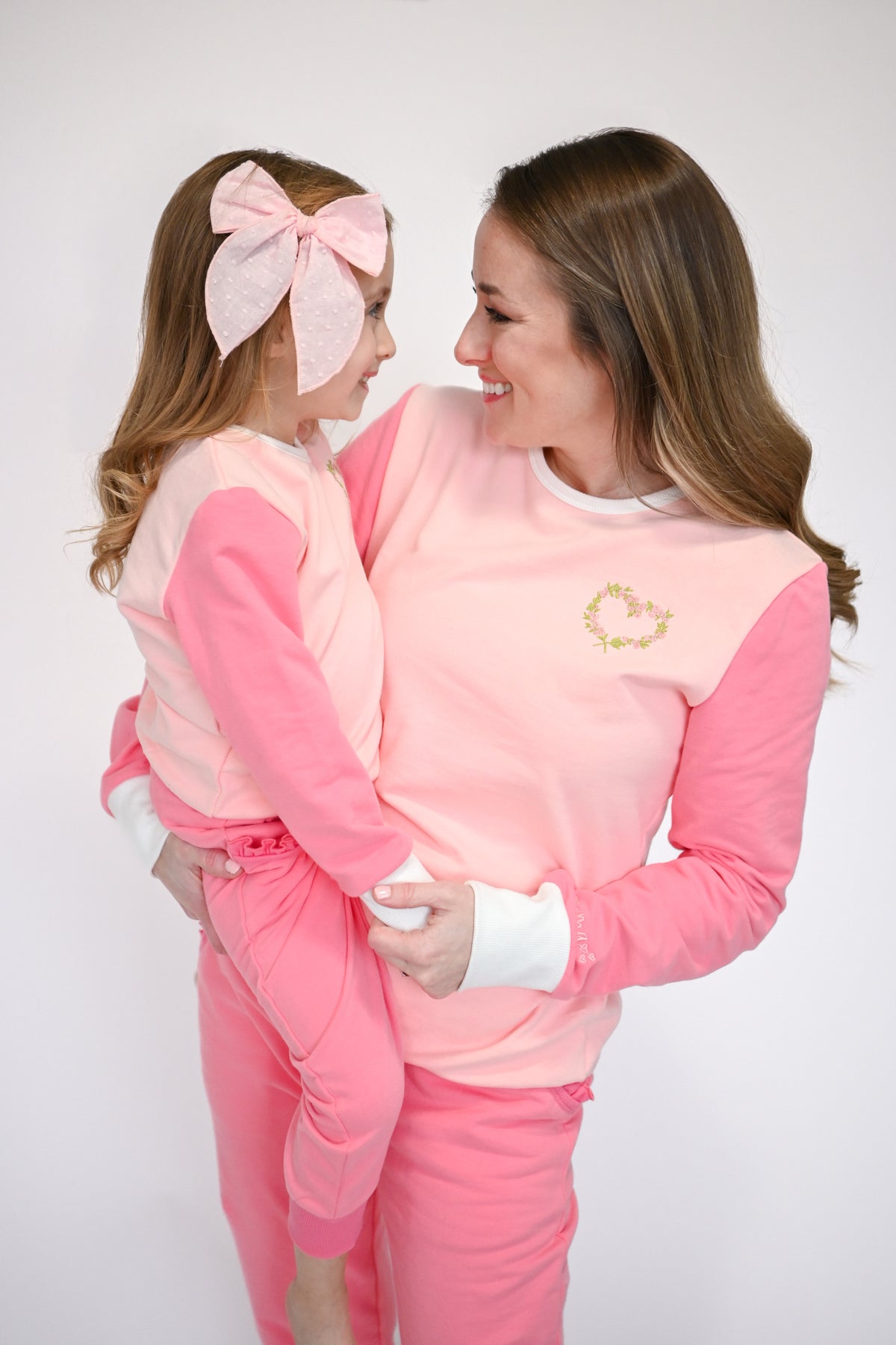 Women&#39;s Pink Mama Sweatshirt