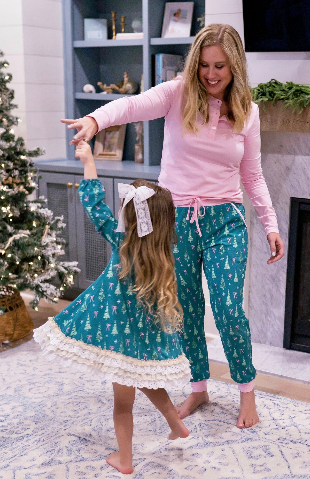 *PREORDER* Womens Trim the Tree Jogger Set