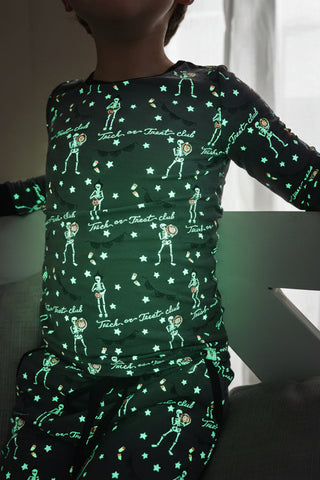 *PREORDER* Trick or Treat Club Glow in the Dark Comfort Set