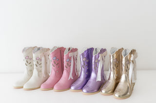 Sweetheart Bow Cowgirl Boots- White